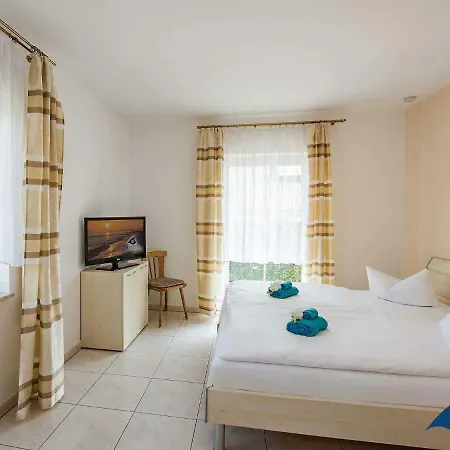 Gartenstrasse 11 Whg 01 Apartment *